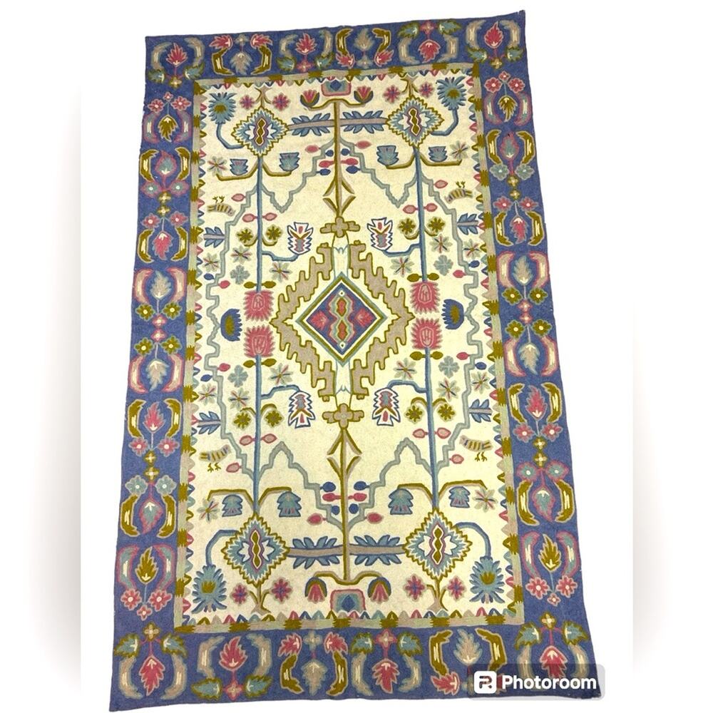 Shyam Ahuja Handwoven Wool Chainstitch rug. 3X5